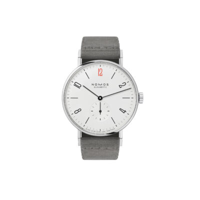 Time for gifts—the NOMOS Advent Calendar